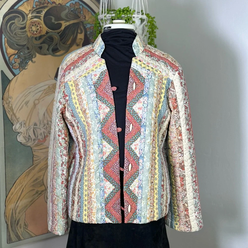 Women’s Hand Made Quilted Button Down Floral Print Jacket - Picture 6 of 7